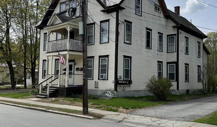 25 Cottage St, Brattleboro, VT 05301 - 6 Beds, 4 Bath