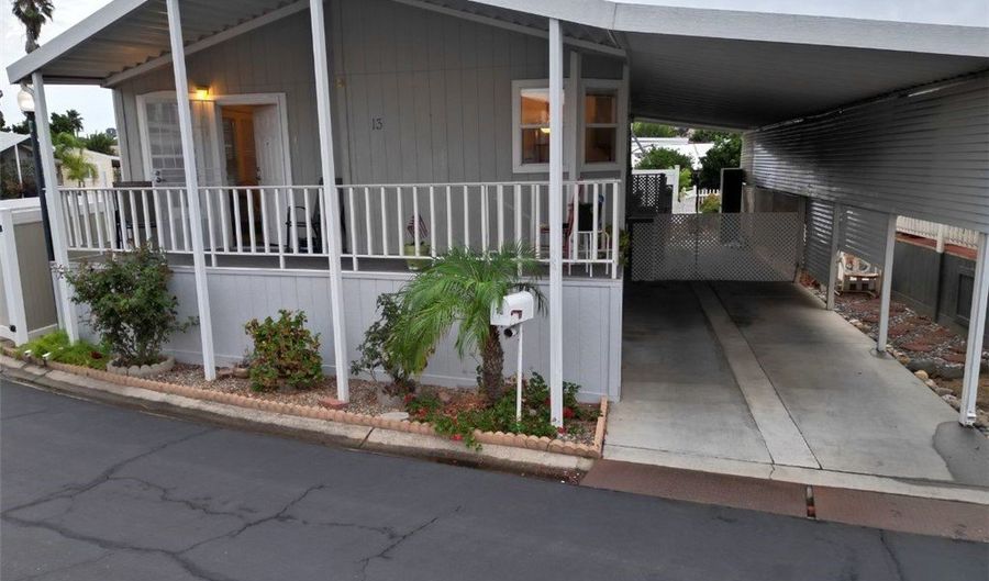 1001 S Hale Ave 13, Escondido, CA 92029 - 2 Beds, 2 Bath