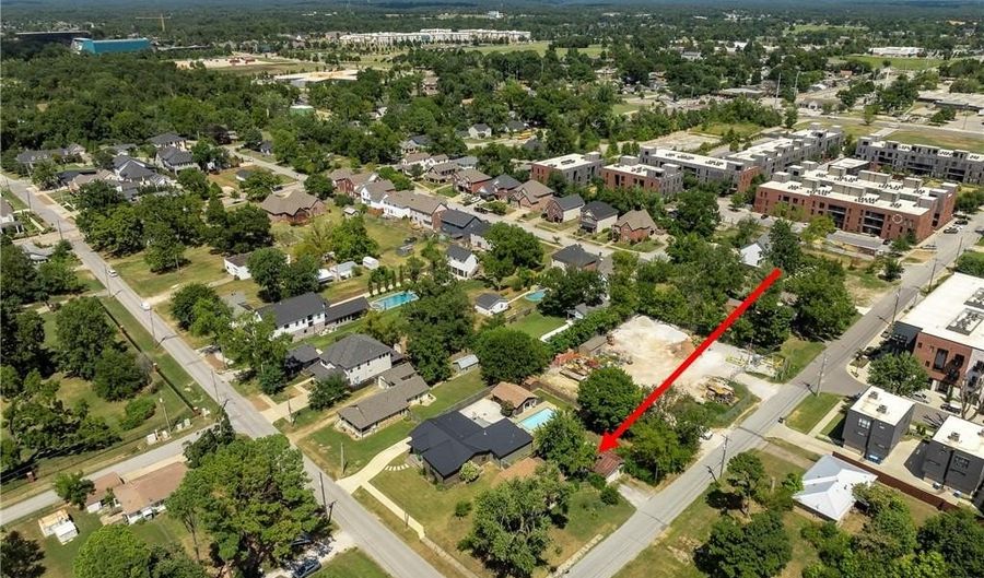 119 SE F St, Bentonville, AR 72712 - 3 Beds, 2 Bath