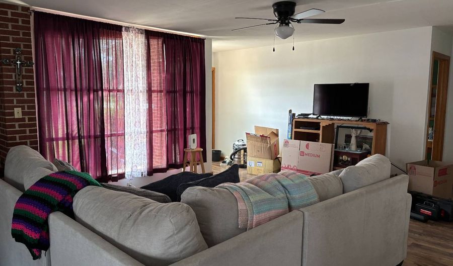 705 4th St, Alva, OK 73717 - 2 Beds, 2 Bath