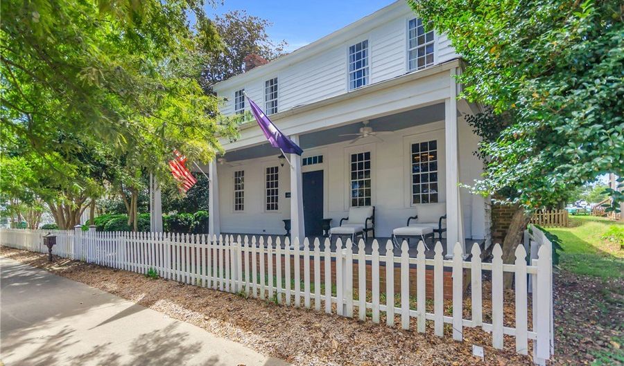 204 S Main St, Abbeville, SC 29620 - 0 Beds, 0 Bath