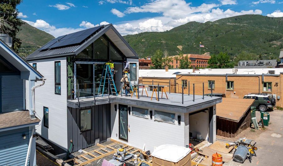 227 E Main St, Aspen, CO 81611 - 4 Beds, 6 Bath