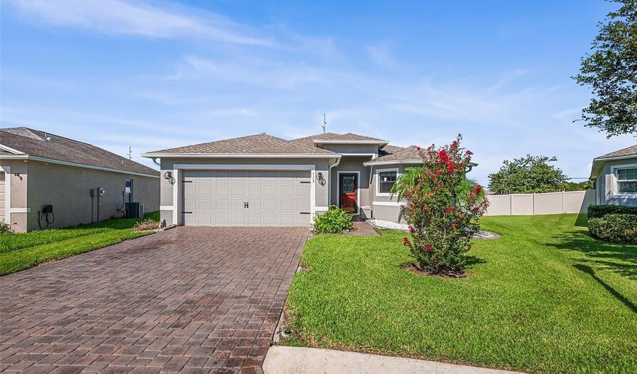 113 PROMENADE Ct, Auburndale, FL 33823 - 4 Beds, 2 Bath