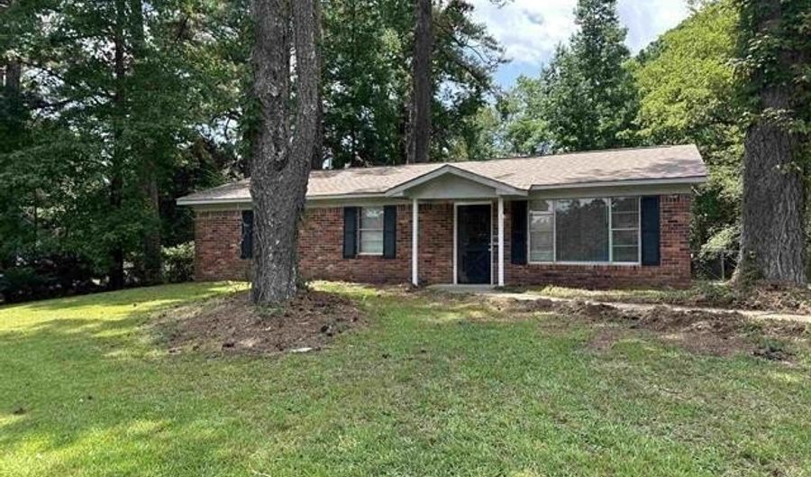 5105 WILSON Cir, Adamsville, AL 35005 - 3 Beds, 2 Bath