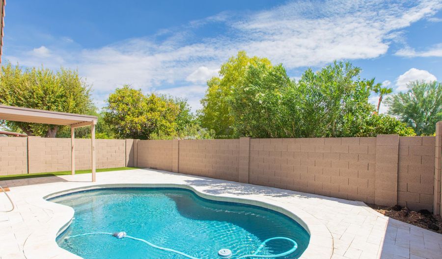 103 S CRESTVIEW St, Chandler, AZ 85226 - 3 Beds, 2 Bath