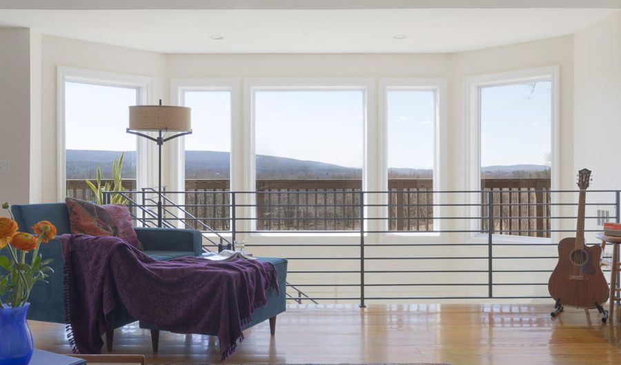 30 Aevo Rd, Accord, NY 12404 - 5 Beds, 6 Bath