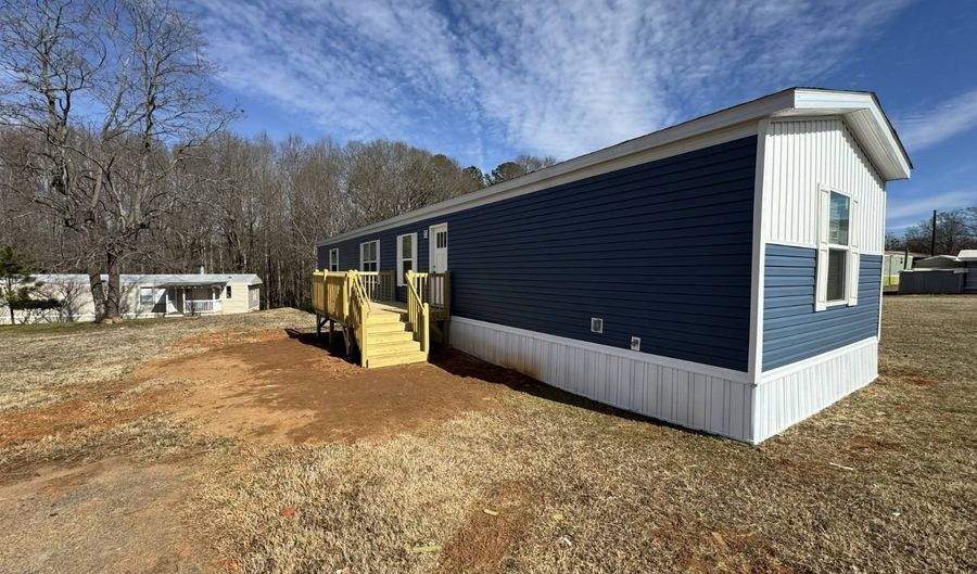 22 Whitlock Park Dr, Spartanburg, SC 29307 - 3 Beds, 2 Bath