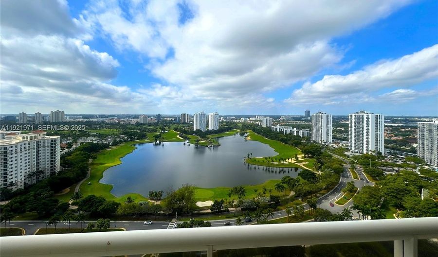 20191 E Country Club Dr 2601, Aventura, FL 33180 - 3 Beds, 3 Bath
