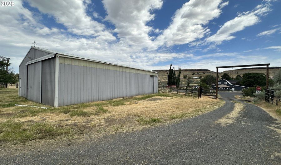 74476 HIGHWAY 19, Arlington, OR 97812 - 2 Beds, 1 Bath