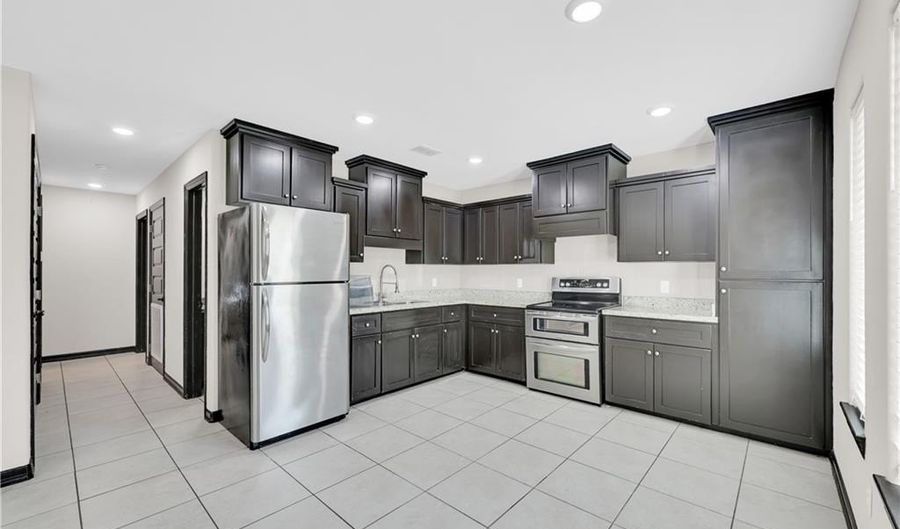 606 N Inspiration Rd 6, Alton, TX 78573 - 2 Beds, 2 Bath