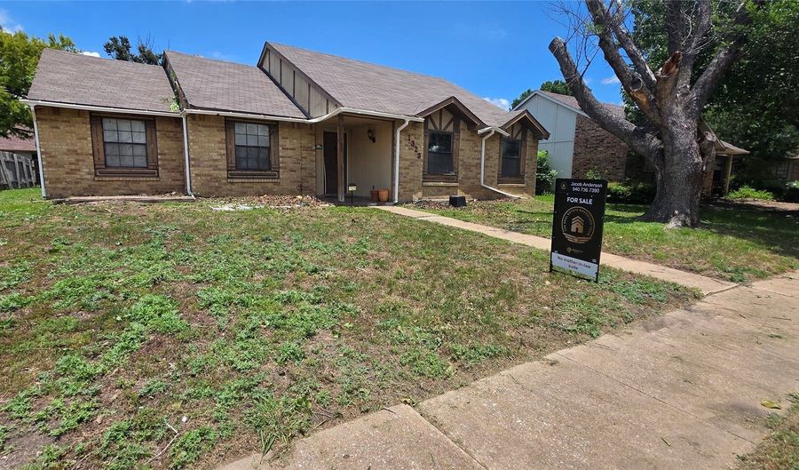 1323 Timberview Dr, Allen, TX 75002 - 3 Beds, 2 Bath