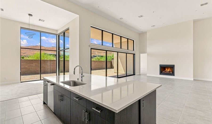 10865 Agate Cliffs Ave, Las Vegas, NV 89135 - 4 Beds, 5 Bath