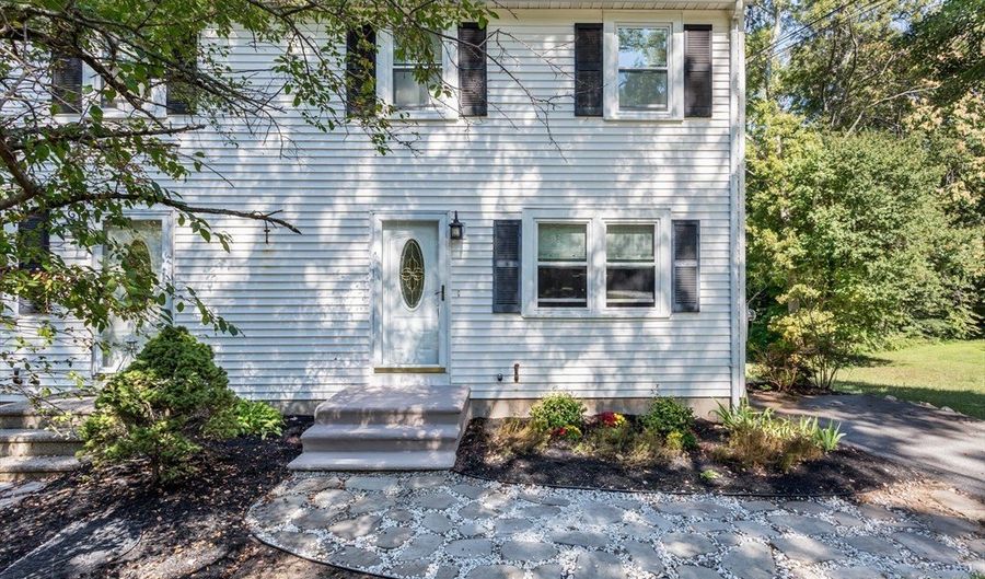 79 Blackstone St 79, Bellingham, MA 02019 - 2 Beds, 2 Bath