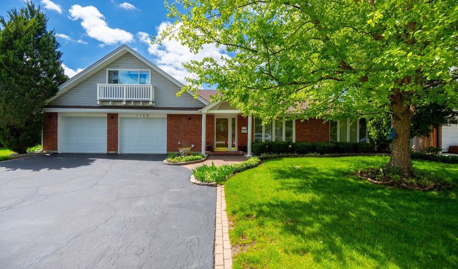 1720 N CHESTNUT Ave, Arlington Heights, IL 60004 - 5 Beds, 3 Bath