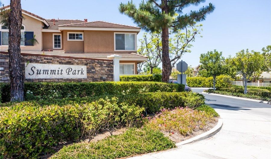 8428 E Cody Way 41, Anaheim, CA 92808 - 3 Beds, 3 Bath
