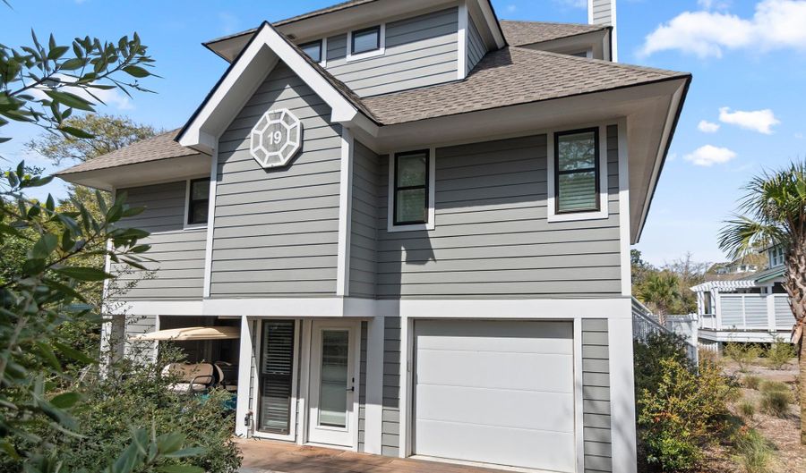 121 N Bald Head Wynd 19, Bald Head Island, NC 28461 - 4 Beds, 4 Bath