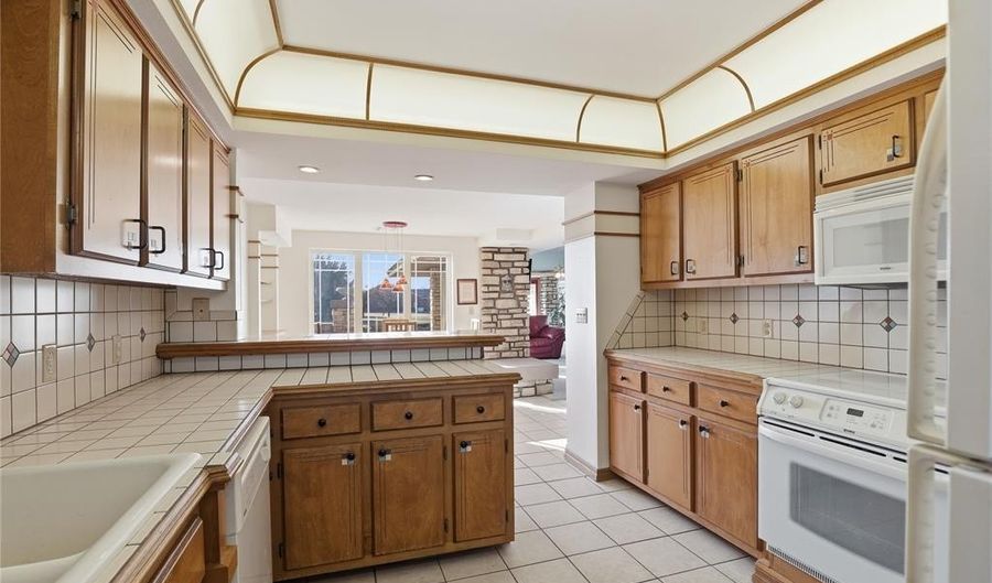 1722 N Myers Rd, Apache, OK 73006 - 3 Beds, 3 Bath