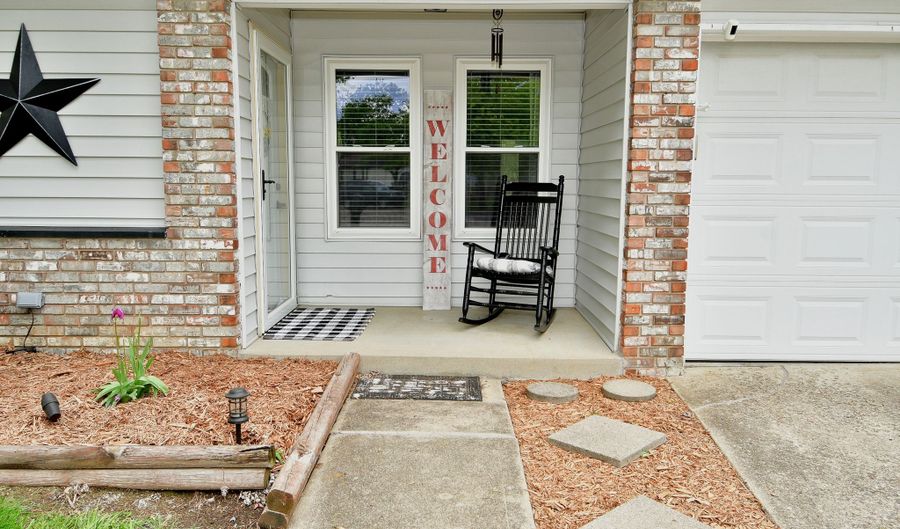 8532 Gandy Ct, Indianapolis, IN 46217 - 3 Beds, 2 Bath