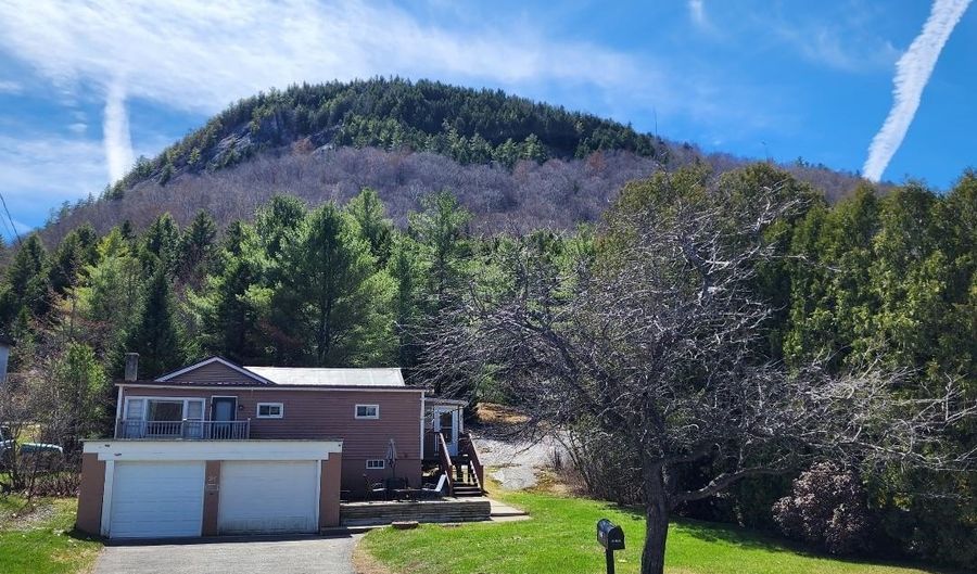 255 Wight St, Berlin, NH 03570 - 3 Beds, 1 Bath