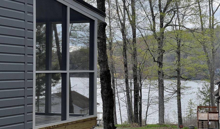40 N Lake Way, Becket, MA 01223 - 2 Beds, 1 Bath