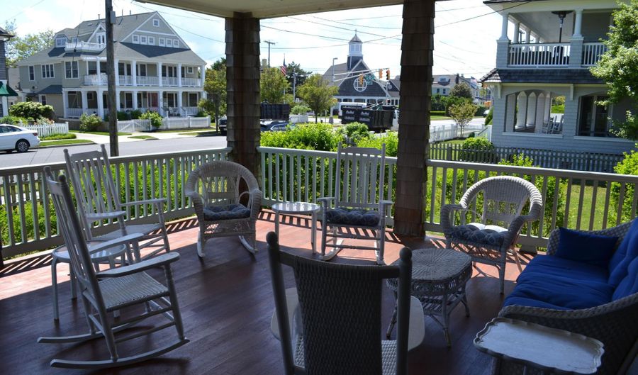 18 Bridge Ave, Bay Head, NJ 08742 - 9 Beds, 6 Bath