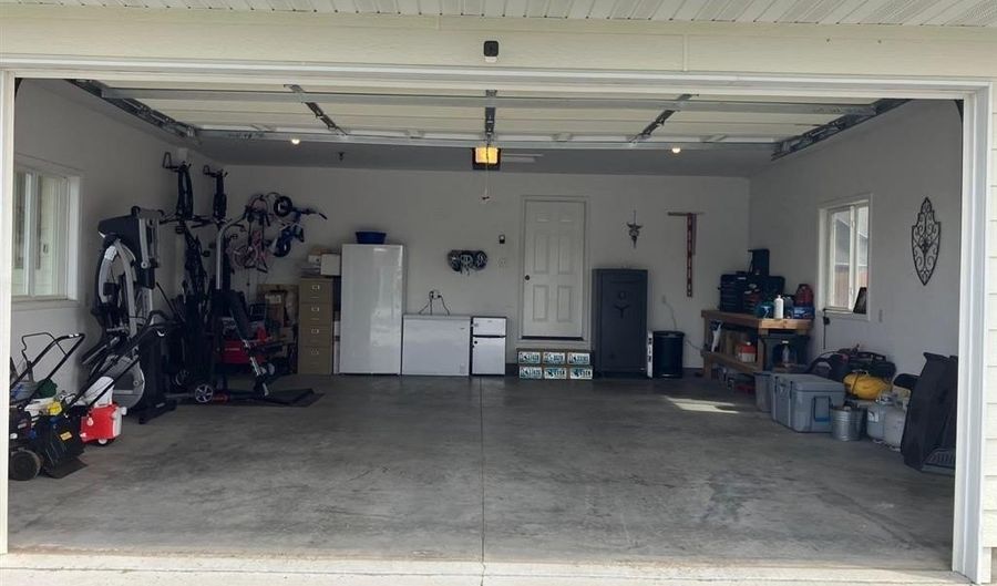 3014 Twin Creek Tr Ave, Cody, WY 82414 - 4 Beds, 1 Bath
