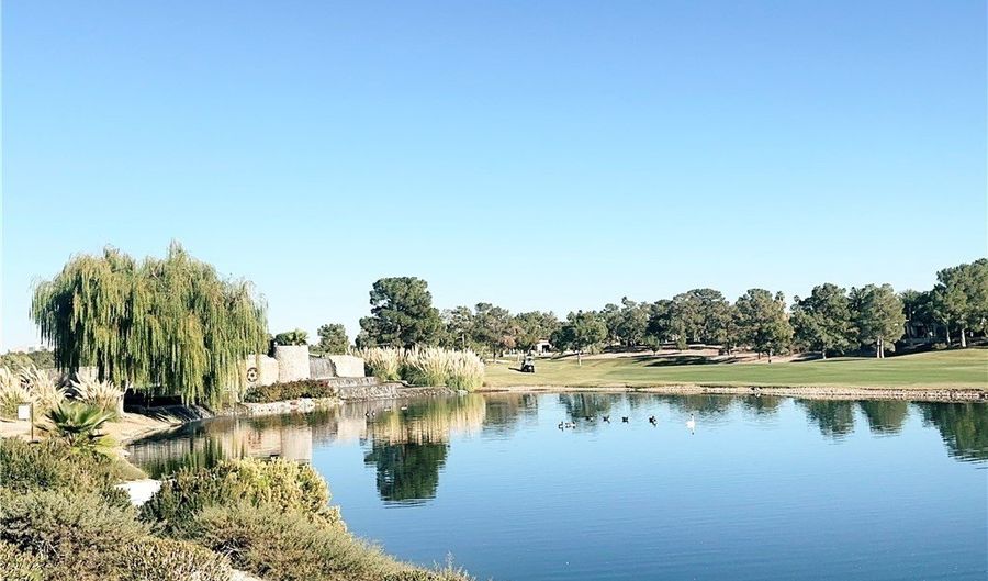 7829 Bermuda Dunes Ave, Las Vegas, NV 89113 - 3 Beds, 3 Bath