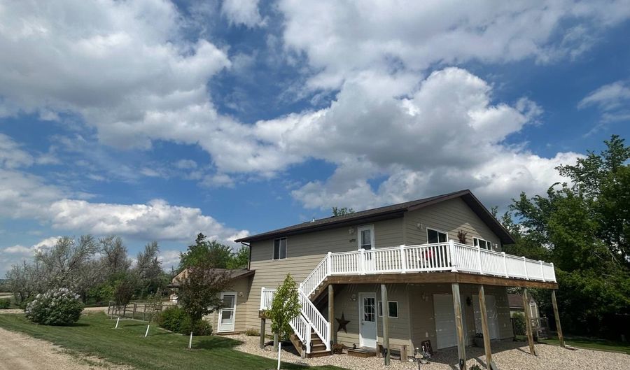 1111 Highway 5 NE, Bottineau, ND 58318 - 3 Beds, 2 Bath