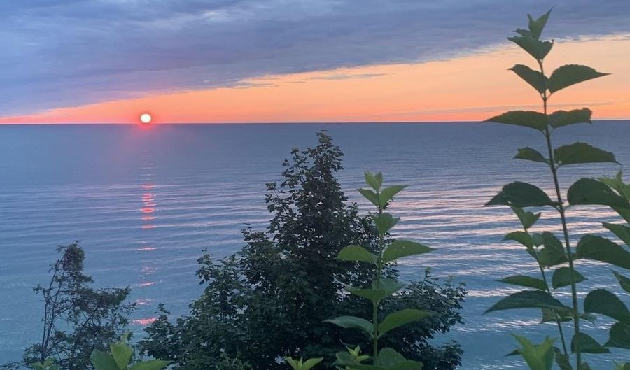 2769 Lakeshore, Applegate, MI 48401 - 4 Beds, 3 Bath