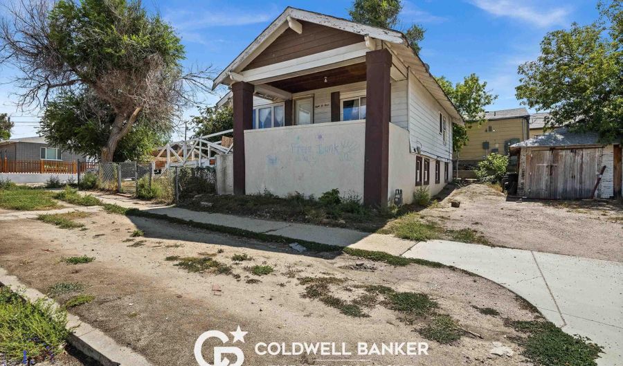 803 W 11th St, Casper, WY 82601 - 2 Beds, 1 Bath
