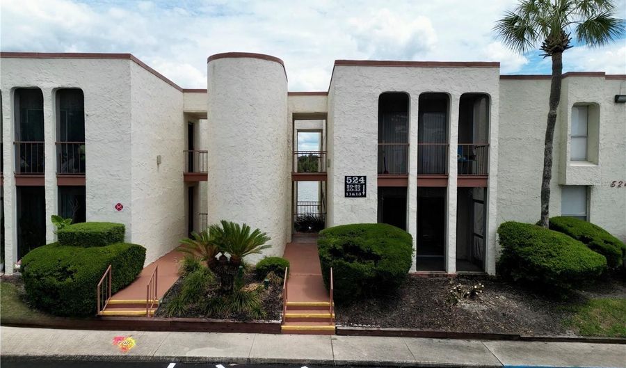 524 ORANGE Dr 11, Altamonte Springs, FL 32701 - 2 Beds, 2 Bath