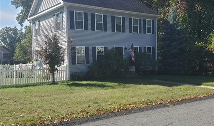 6 Streamview Dr, Cumberland, RI 02864 - 3 Beds, 3 Bath