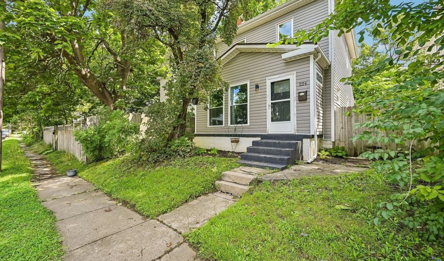 224 S Wheatland Ave, Columbus, OH 43204 - 3 Beds, 2 Bath