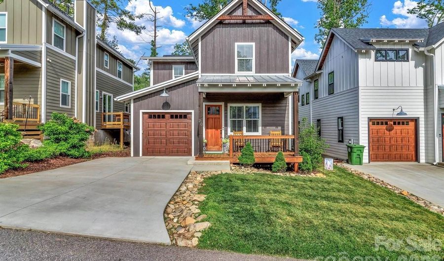 20 Phillip Ln, Arden, NC 28704 - 3 Beds, 3 Bath