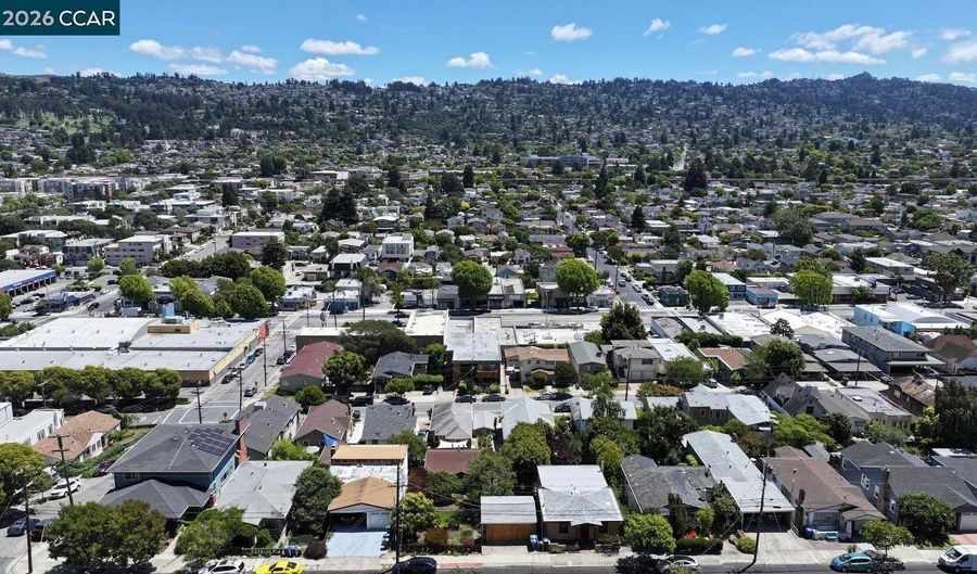 615 Jackson St, Albany, CA 94706 - 7 Beds, 6 Bath