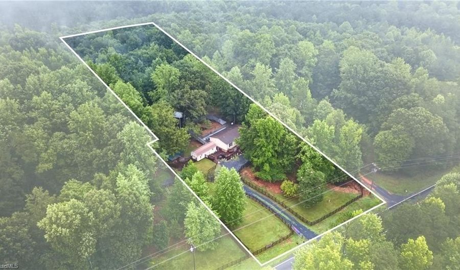 2422 Burney Rd, Asheboro, NC 27205 - 3 Beds, 2 Bath