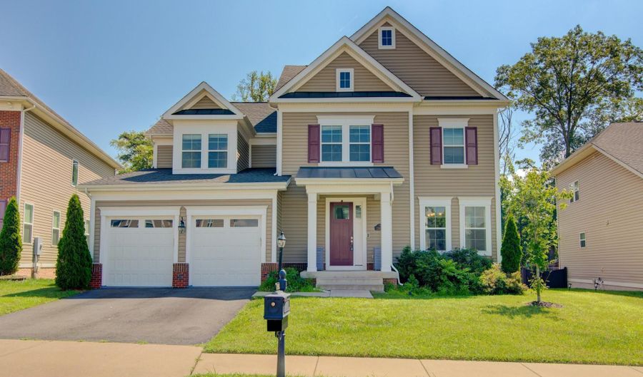 23685 KILKERRAN Dr, Aldie, VA 20105 - 5 Beds, 5 Bath