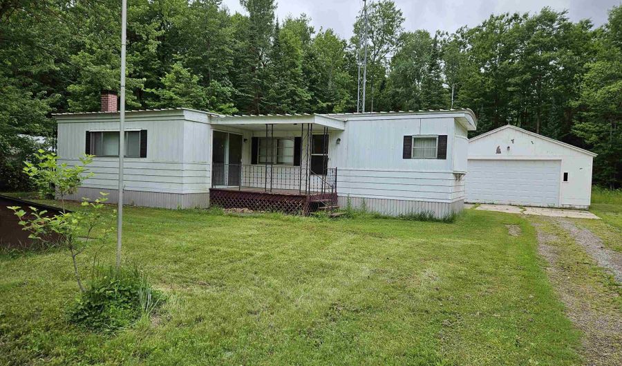4627 Wildwood Rd, Alger, MI 48610 - 2 Beds, 2 Bath