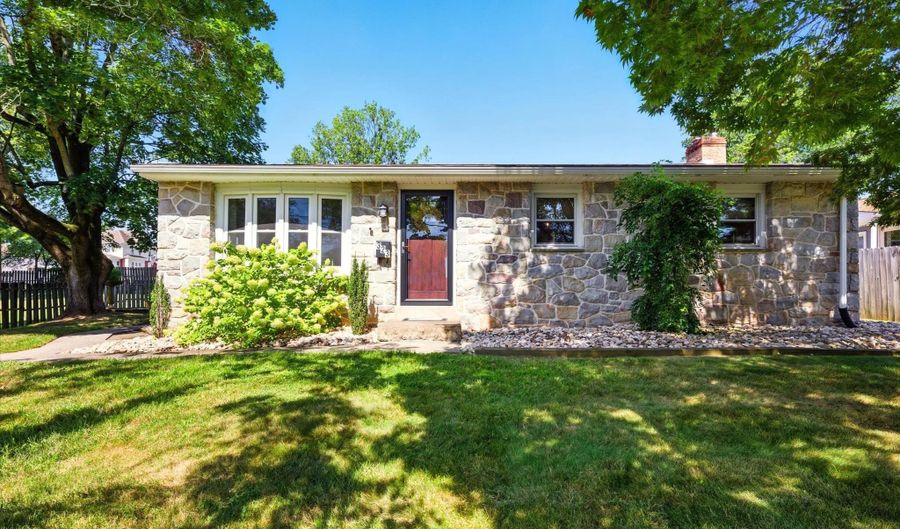 323 PIKELAND Ave, Spring City, PA 19475 - 3 Beds, 2 Bath