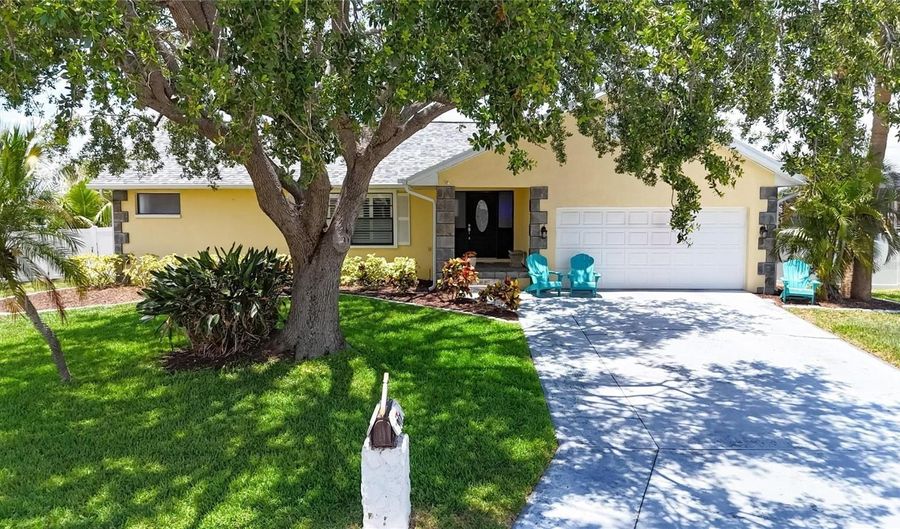 907 GOLF ISLAND Dr, Apollo Beach, FL 33572 - 4 Beds, 2 Bath