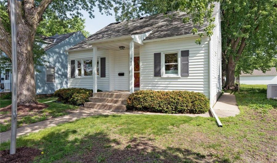 902 11th Ave SW, Austin, MN 55912 - 4 Beds, 3 Bath