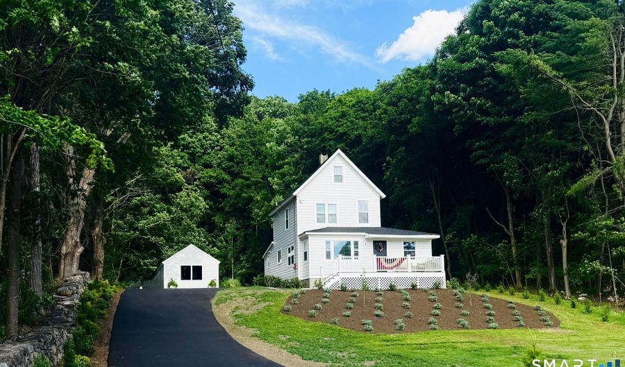 225 Hoyt St, Darien, CT 06820 - 3 Beds, 3 Bath
