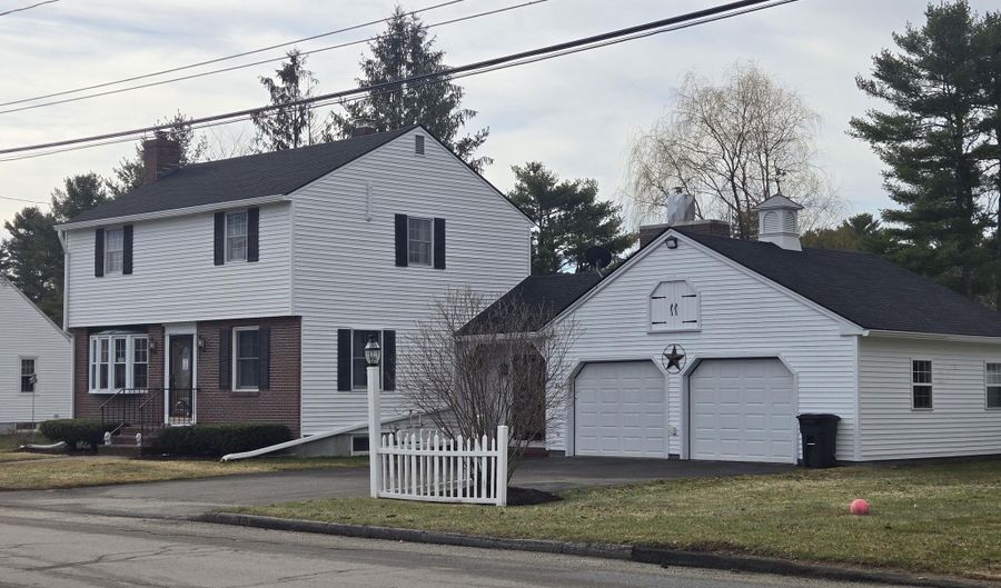 34 Windsor Ave, Augusta, ME 04330 - 4 Beds, 2 Bath
