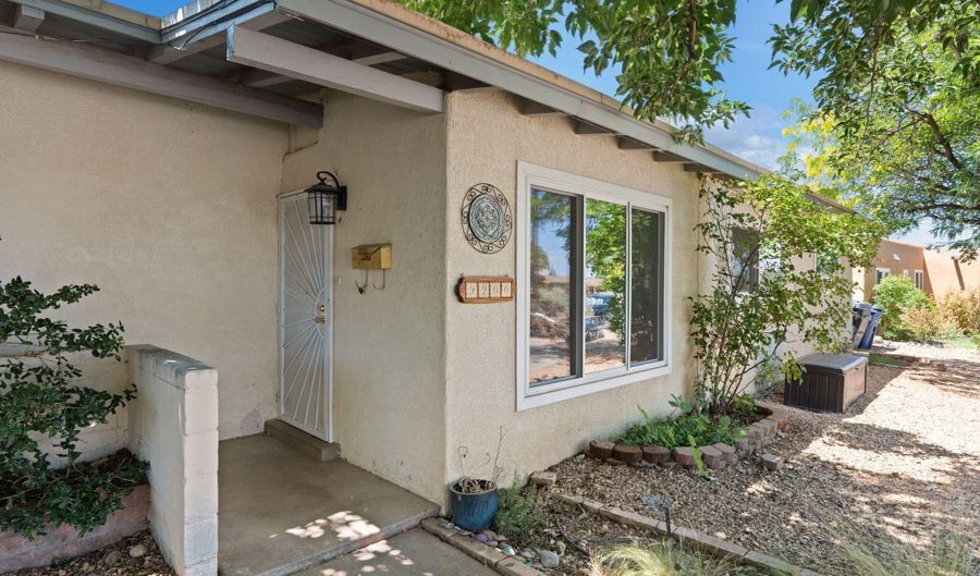 9200 AZTEC Rd NE, Albuquerque, NM 87111 - 3 Beds, 2 Bath