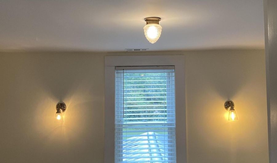 8801 Castleberry Rd, Apex, NC 27523 - 4 Beds, 2 Bath