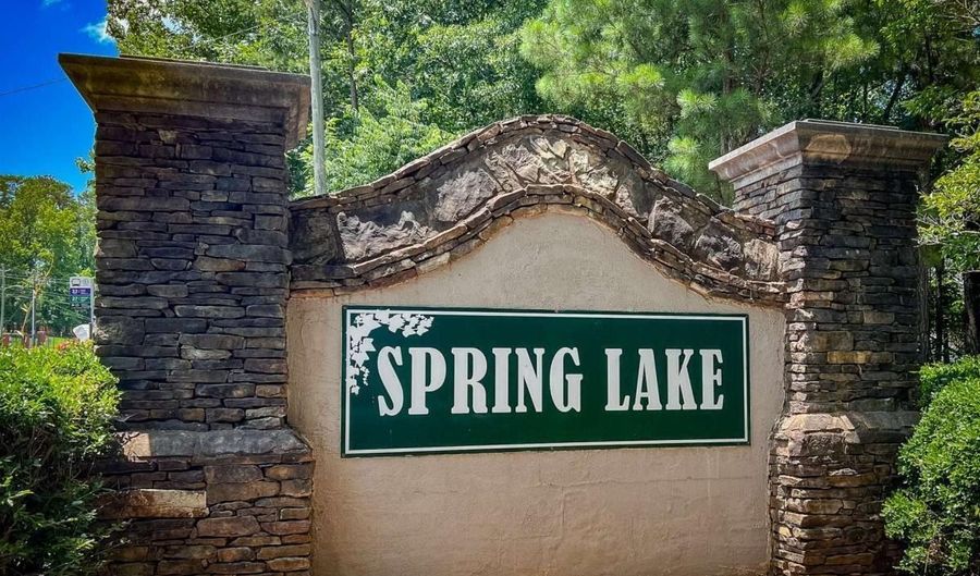 165 Spring Lk, Athens, GA 30605 - 3 Beds, 2 Bath