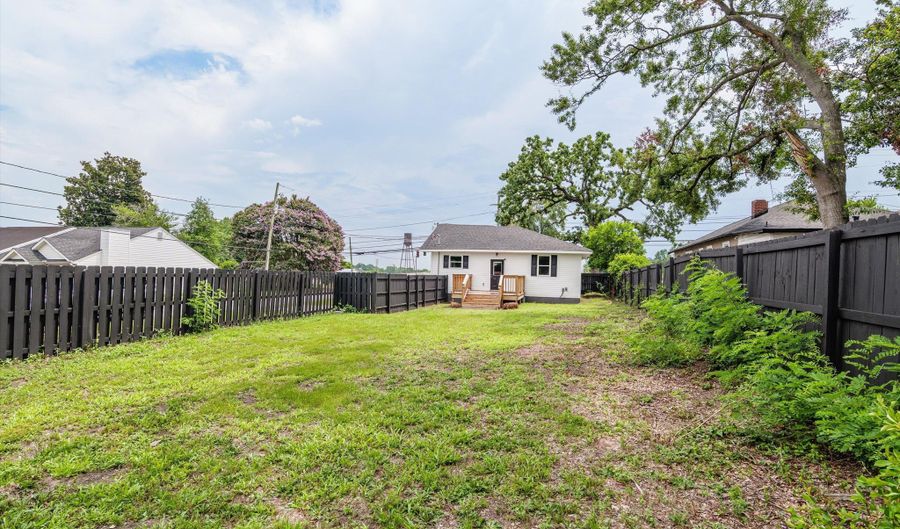 1823 Wrightsboro Rd, Augusta, GA 30904 - 3 Beds, 3 Bath