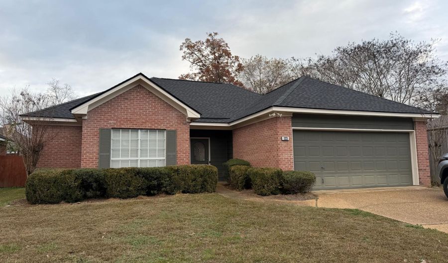 123 Chestnut Dr, Brandon, MS 39047 - 3 Beds, 2 Bath