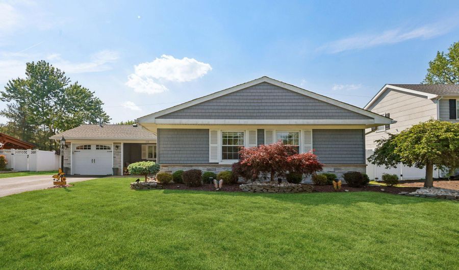 210 Deerfield Ln, Aberdeen, NJ 07747 - 3 Beds, 2 Bath