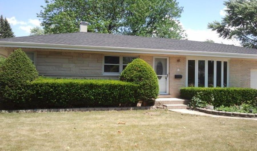 963 Babbit Ave, Addison, IL 60101 - 3 Beds, 2 Bath